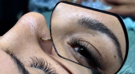 Perle - Eye Beauty Treatments & Sugaring