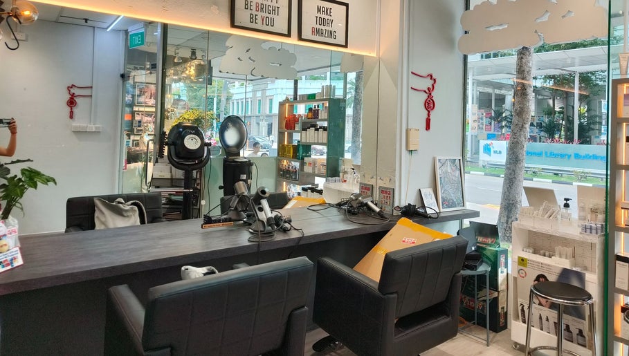 X’quisite Hair Studio obrázek 1