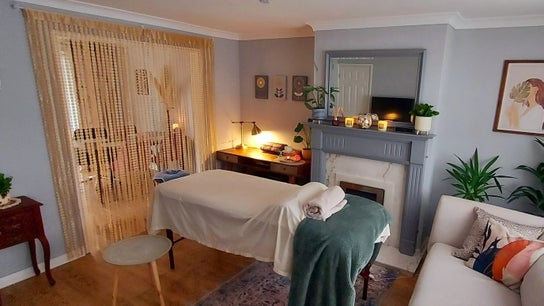 Massage Studio Idyllic