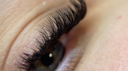 Your lash company image 3