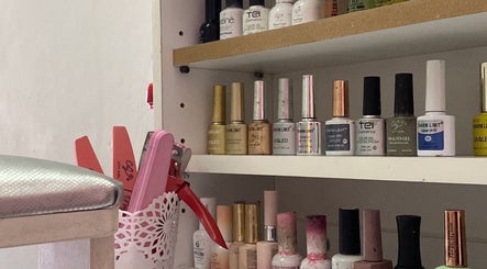 Nails Coquette