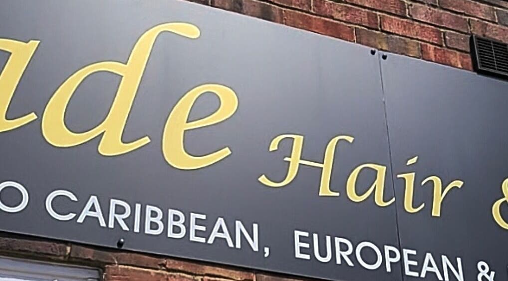 Signage of Purebrowslashbar beauty salon in Sittingbourne, England, GB with elegant lettering.