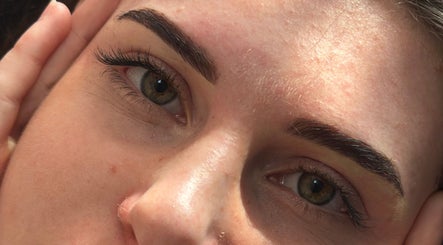MC Beauty Brow – kuva 2