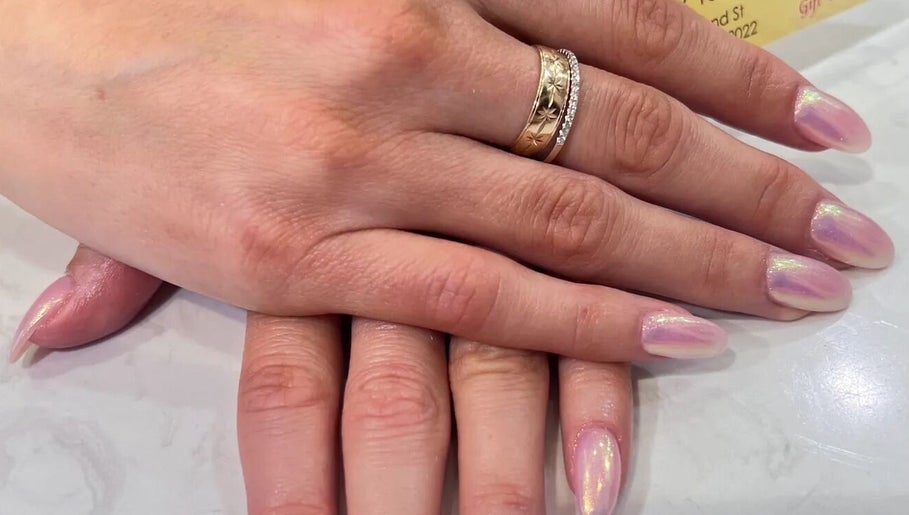 Hello Nails and Spa, bilde 1