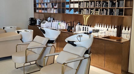 George Vallossian Beauty Salon imagine 2