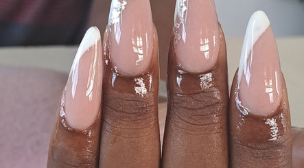 صورة Jolly Laurie Beauty Palour 3
