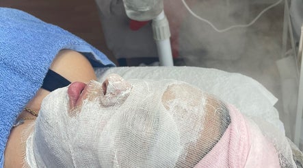 Tratamento facial relaxante em AC Saúde & Beleza, Seixal, Setúbal, PT, com vapor.