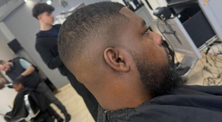 Route 8 Barbers Reading gate изображение 2