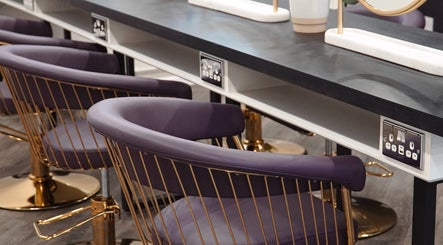 Image de McGuigan Salon 3