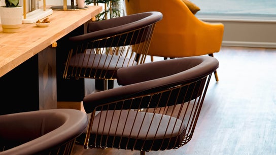 McGuigan Salon 8