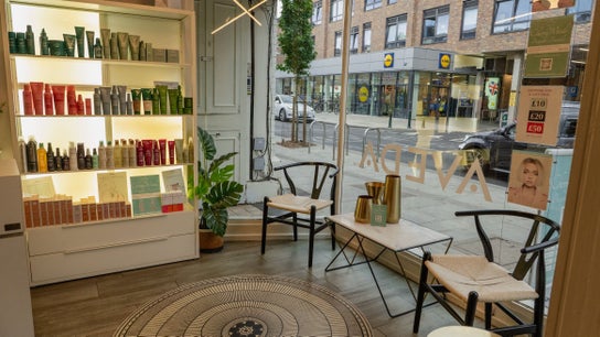 David Masters Salon - Richmond Bridge 4