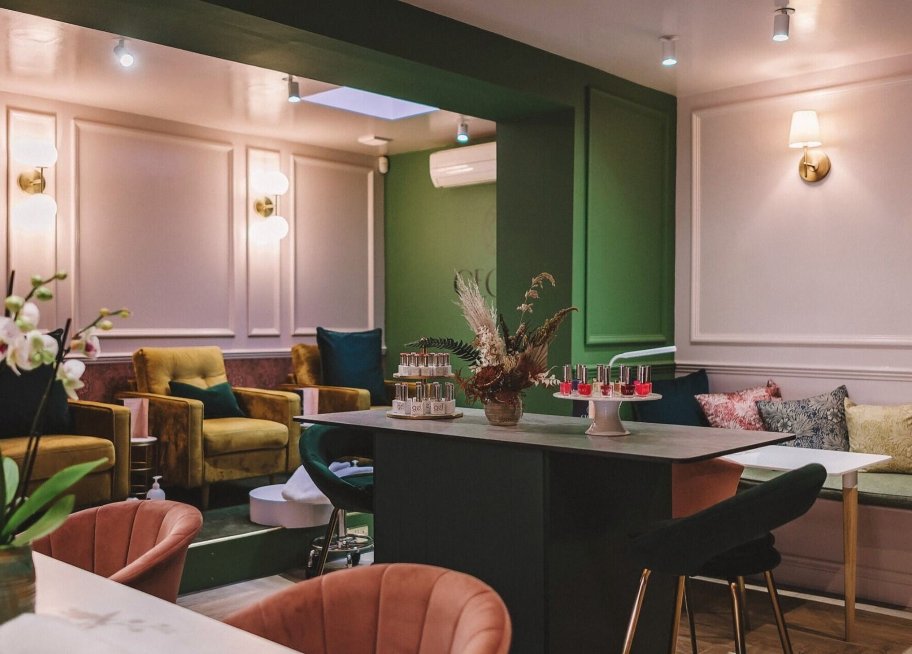 Chic interior of Cecily Marlow, Marlow, England, GB, featuring luxurious seating and elegant decor.