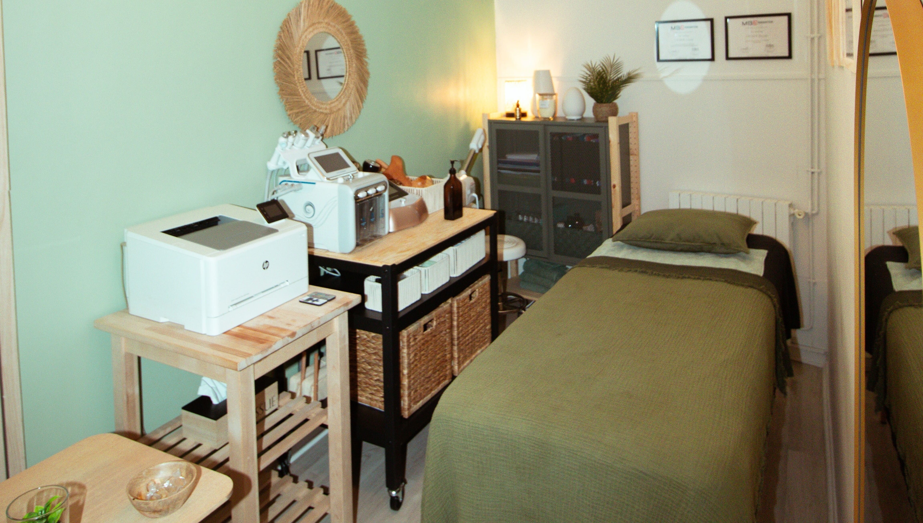 Salle de soins Bodycare.Zaineb à Marseille, Provence-alpes-côte D'azur, FR avec équipement moderne.