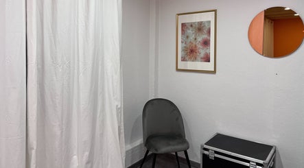 PELLO Menos slika 3