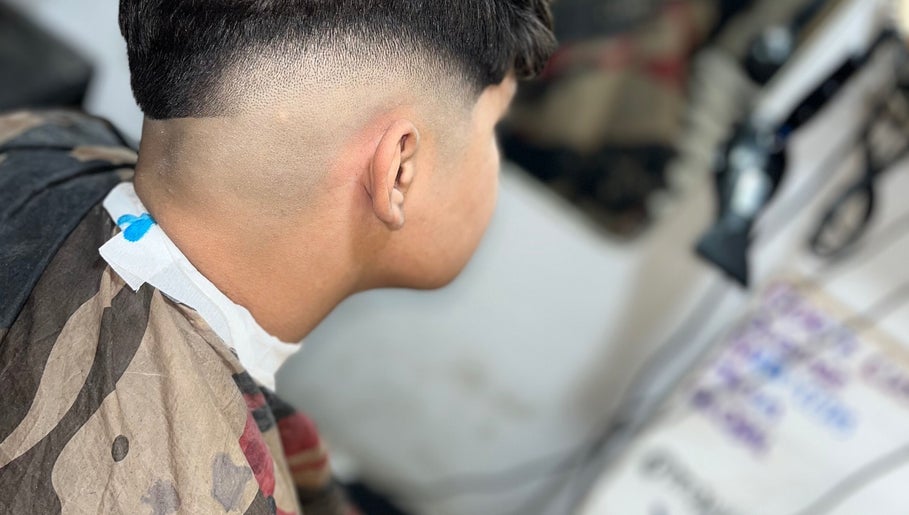Maxii.barberr image 1