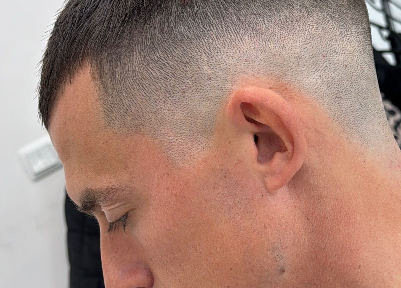 Модерна прическа в Onyx Barbershop, Targovishte, Targovishte, BG.