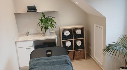 Soft Tissue and Massage Therapy - Andy Blacklock, bilde 2