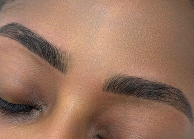 Perfectly shaped eyebrows at Be You Beauty Hub in Vienna, Virginia, US enhance natural beauty.