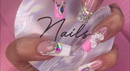 KM Nails