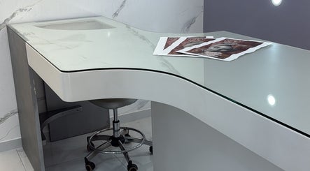 Postazione moderna per manicure a Sister beauty jv, Candia Lomellina, Lombardia, IT.