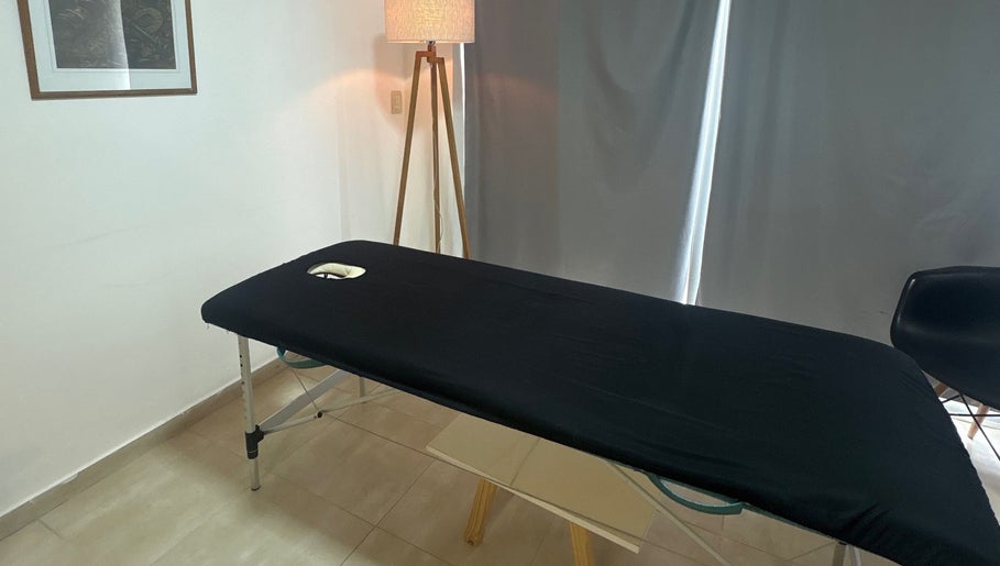 Nara Massage image 1