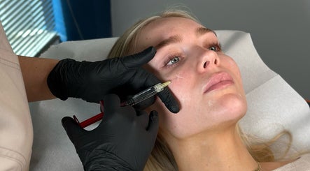 Facial injection treatment at Mediatrix Clinic, Qormi, MT for skin rejuvenation.