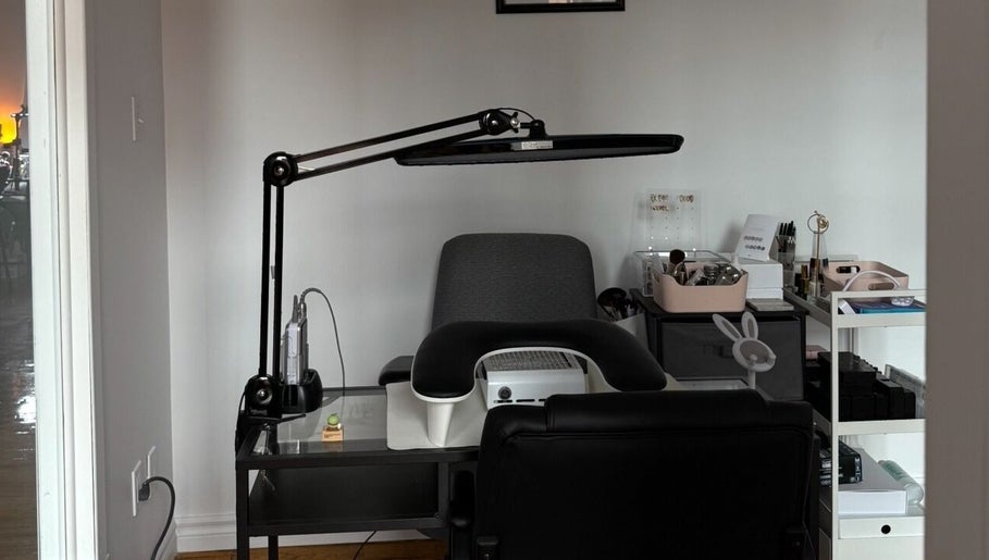 Studio Ambrose, bilde 1