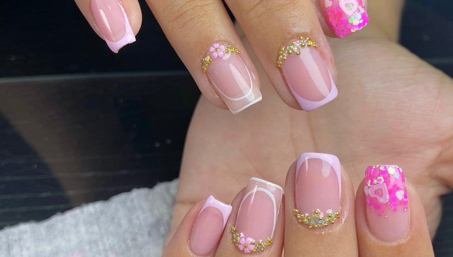 Nails Spa Aleja Medina – kuva 1