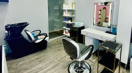 Ellie's Beauty Salon in Houston – obraz 3