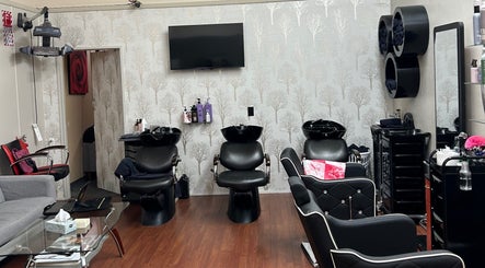 Hirals Hair and Beauty, bilde 2