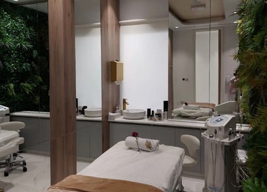 Elegant spa room at Blonde Beauty Ladies Center Shakhbout City, Al Ain, Abu Dhabi, AE featuring serene ambiance.