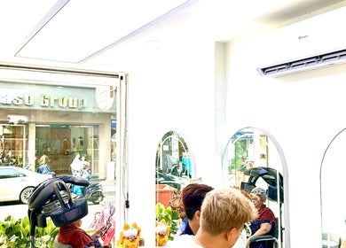 Inside The Beauty Salon By Andy in Hồ Chí Minh, Phường Bến Thành, VN, showcasing a serene and modern interior.