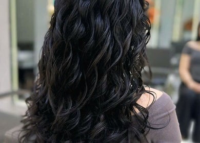 Elegant wavy hairstyle at The Beauty Salon By Andy, Hồ Chí Minh, Phường Bến Thành, VN.