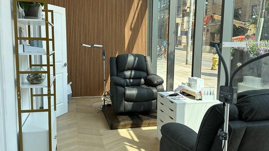 D's Beauty Studio