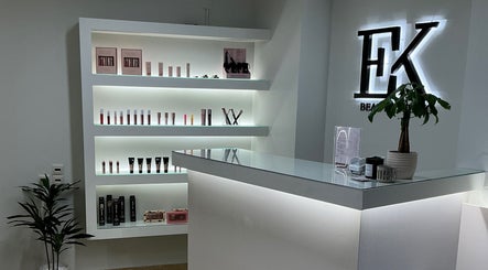 EK BEAUTY STUDIO obrázek 2