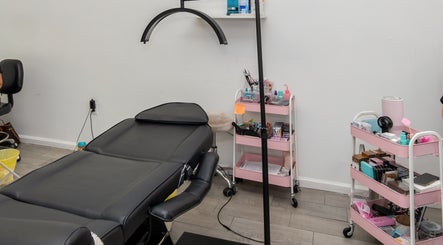 Eye Candy Lash and Brow Bar, bild 2