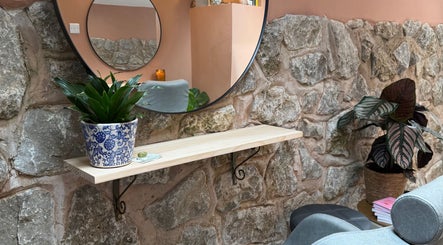 Wild Roots Hair Studio billede 3