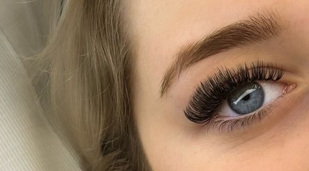 SSLUXEBEAUTY image 2