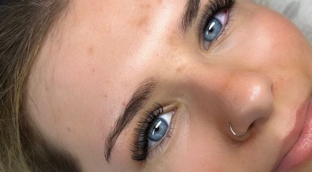 SSLUXEBEAUTY image 3