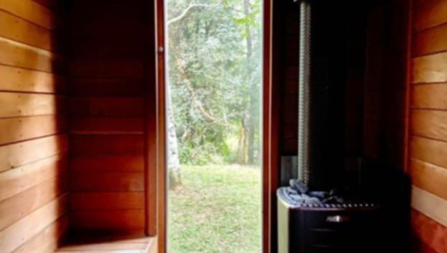 Wild Rose Sauna, bild 1