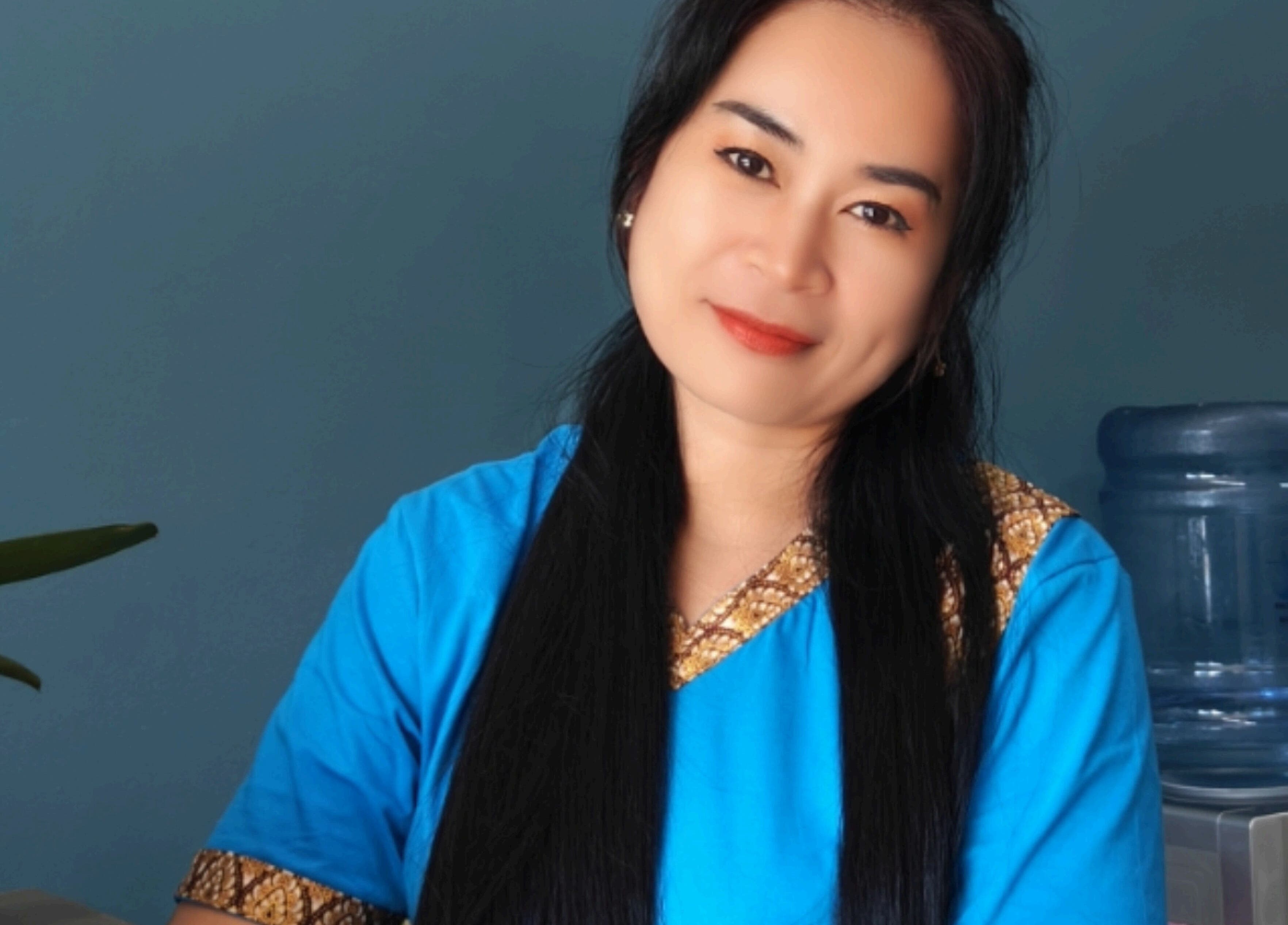 Therapist at Lek Ka Thai Massage Studio in Cape Town, offering serene wellness in Western Cape, ZA.