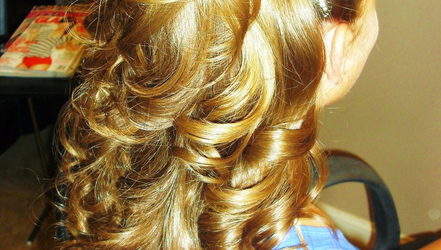 Elegant golden curls styled at Myla @Battle Born Beauty Salon, Topaz Ranch Estates, Nevada, US.