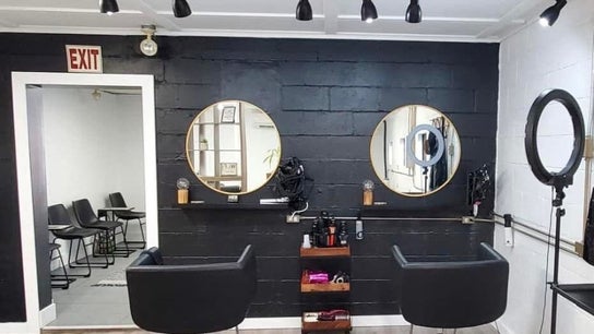 Hair by Carrie at Mav & Harp Co