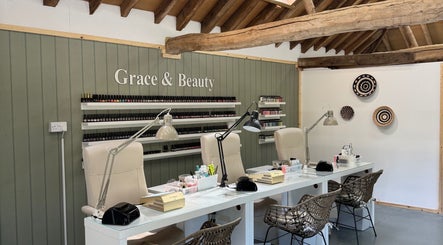 Grace & Beauty image 2