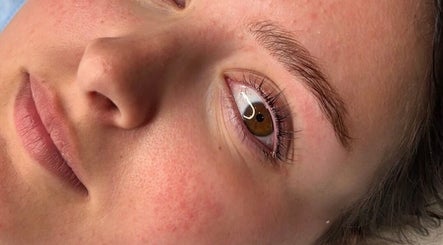 Soin du visage chez Meloah Beauty Studio, Val D'oingt, Auvergne-rhône-alpes, FR.