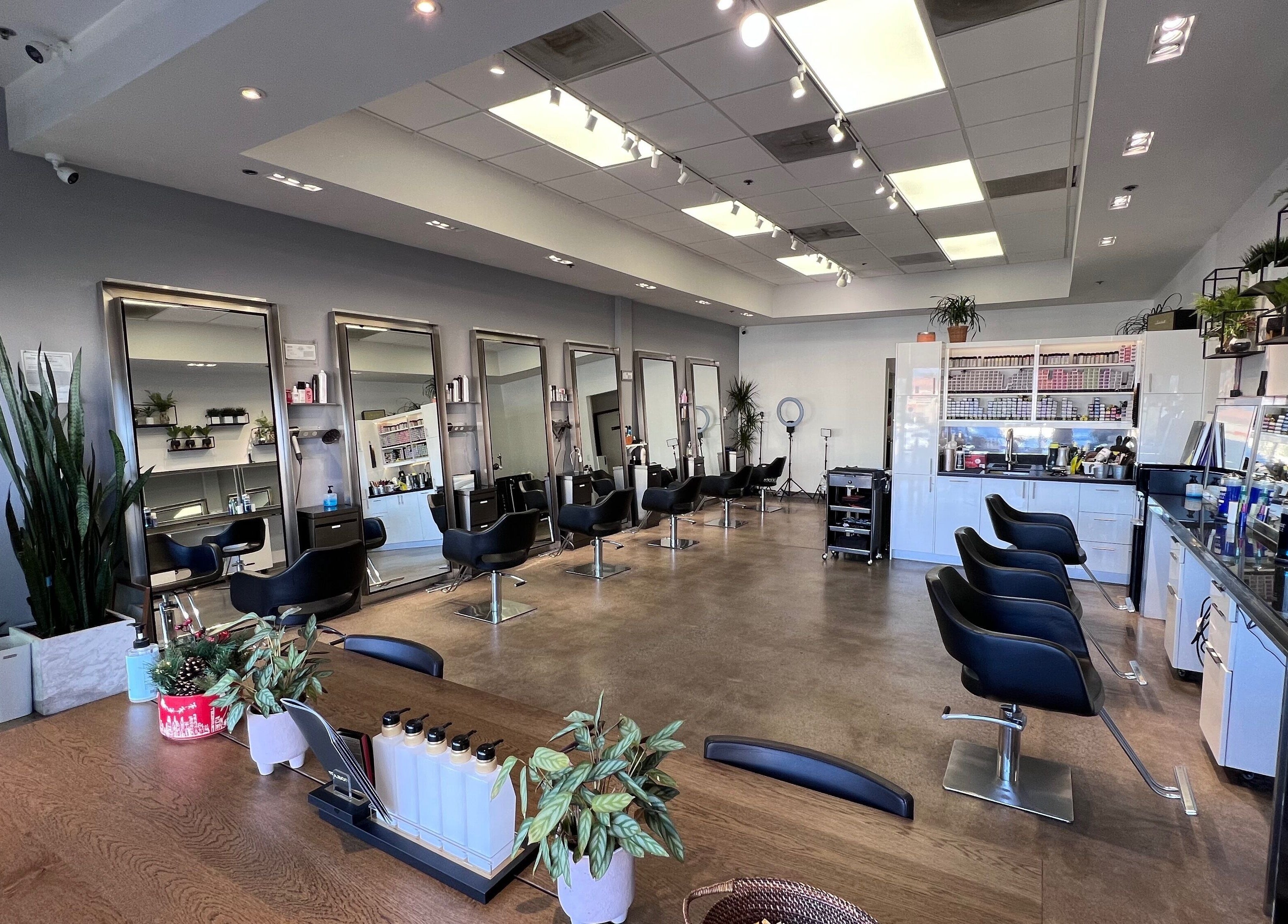 Modern salon interior at Minimore极简造型, Rowland Heights, California, US ready for clients.