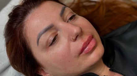 Glow Getters, bilde 2