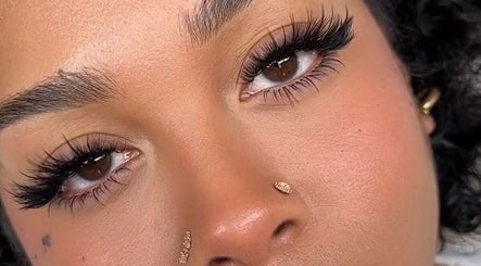 Εικόνα Lashes Nails beauty 2
