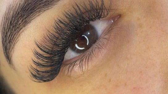 Queen Lashes
