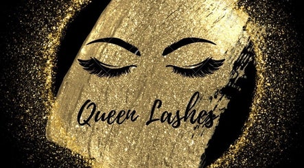 Queen Lashes image 3